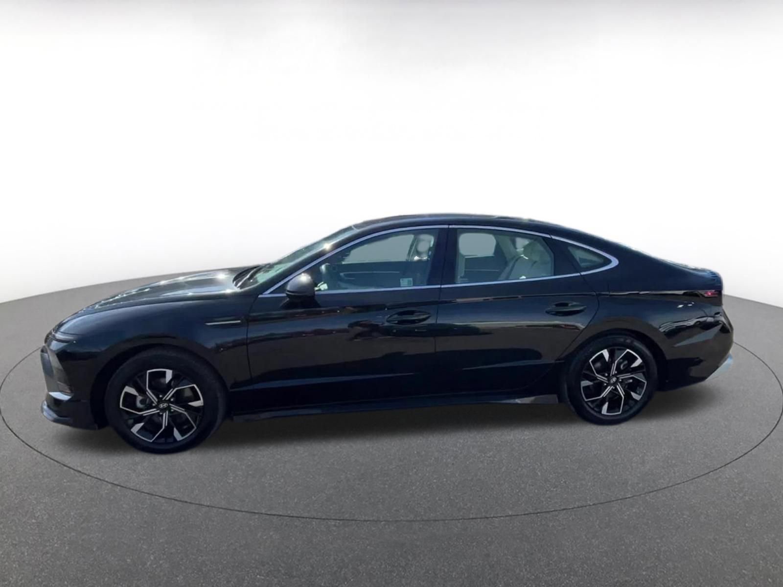 Used 2025 Hyundai Sonata SEL image 9