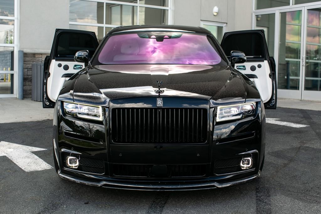 Used 2022 Rolls-Royce Ghost image 3