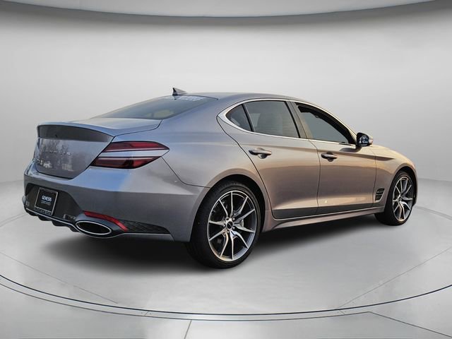 Used 2026 Genesis G70 2.5T image 7