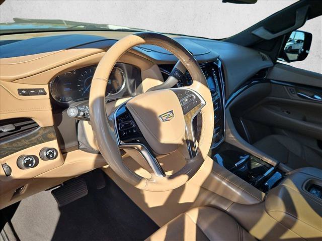 Used 2019 Cadillac Escalade ESV Platinum AWD/4WD image 10