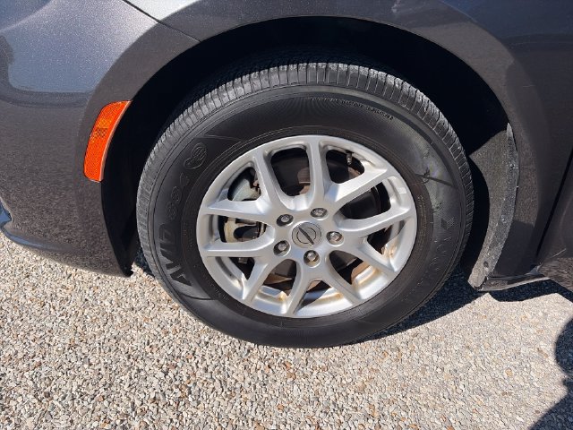 Used 2023 Chrysler Pacifica Touring-L FWD image 24