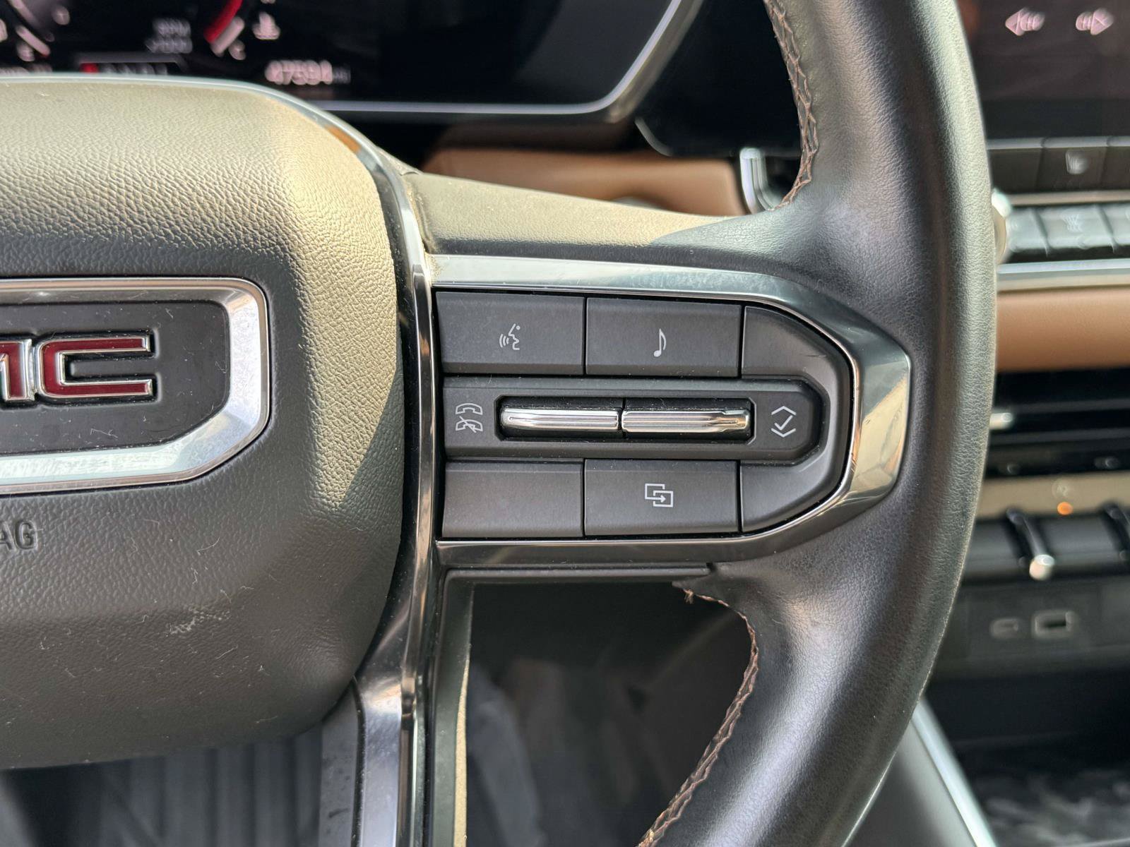 Used 2023 GMC Canyon AT4 AWD/4WD image 11