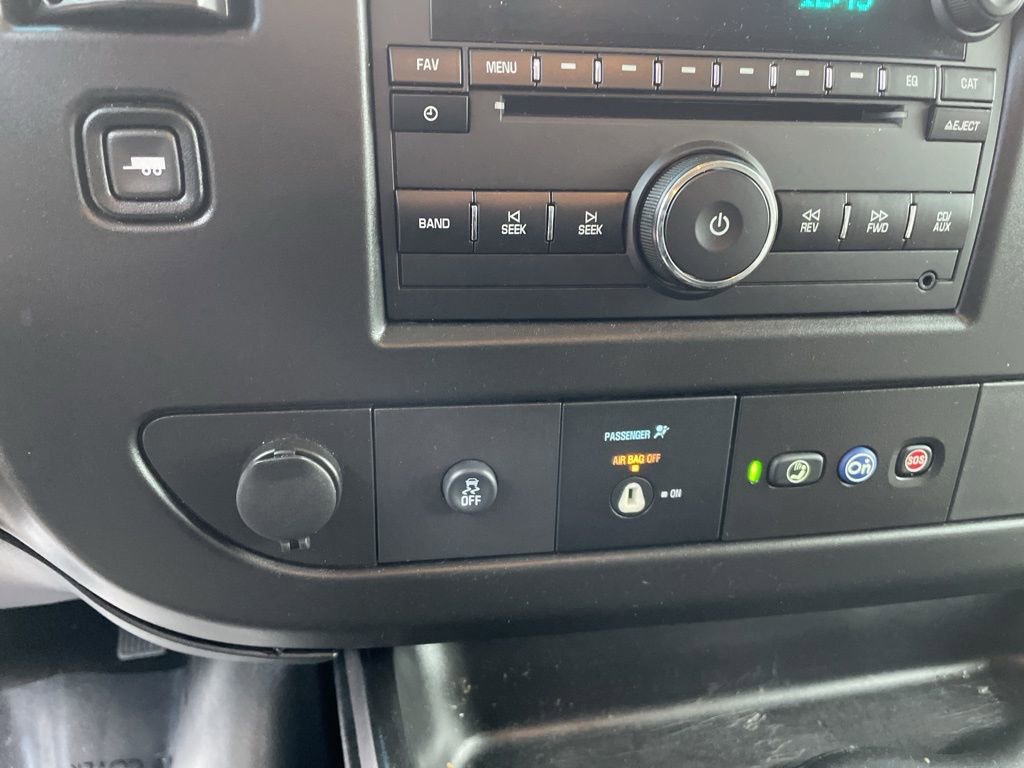 Used 2020 Chevrolet Express 2500 LS w/ Driver Convenience Package image 17