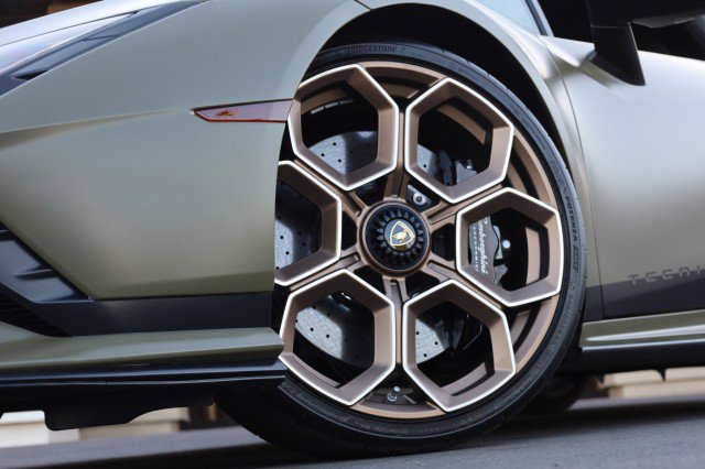 Used 2023 Lamborghini Huracan Tecnica RWD image 56