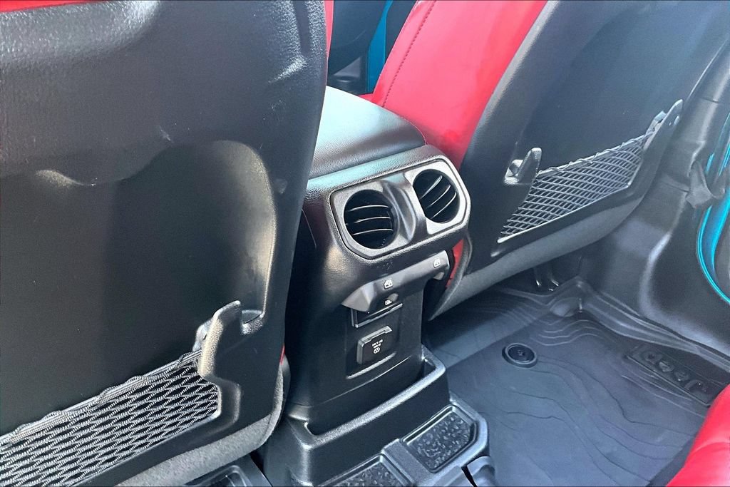 Used 2024 Jeep Wrangler Unlimited Rubicon 392 AWD/4WD image 10