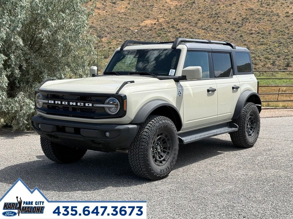 New 2026 Ford Bronco Outer Banks w/ Sasquatch Package AWD/4WD image 1
