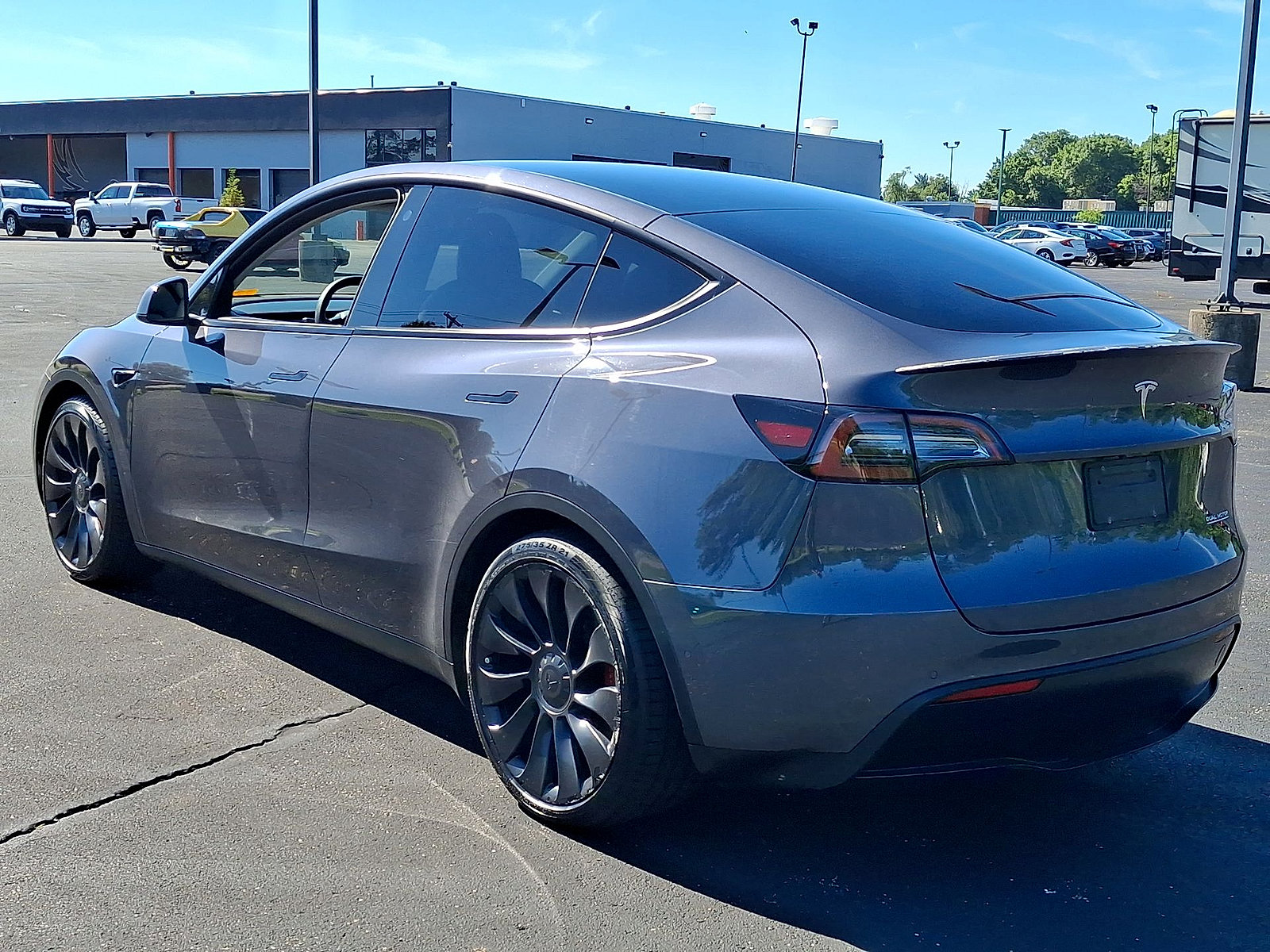 Used 2022 Tesla Model Y Performance AWD/4WD image 22