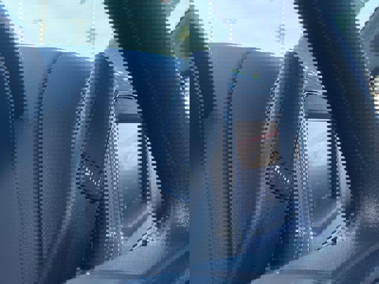 Used 2025 Chevrolet Silverado 1500 Custom image 27