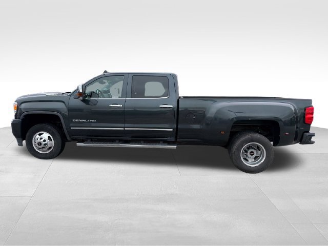 Used 2017 GMC Sierra 3500 Denali w/ Duramax Plus Package AWD/4WD image 4