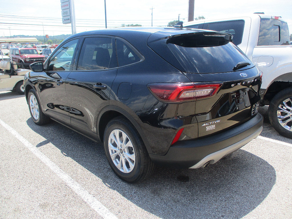 Used 2025 Ford Escape Active FWD image 17