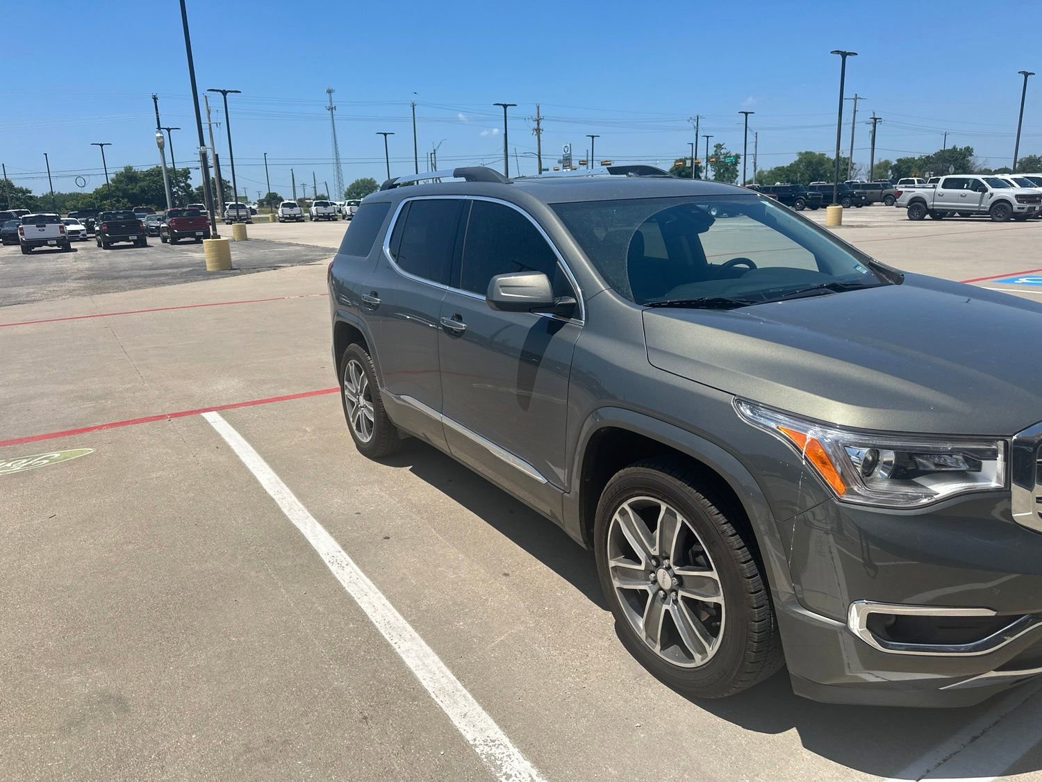 Used 2017 GMC Acadia Denali w/ Technology Package FWD image 7