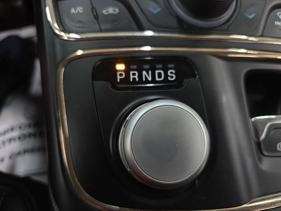 Used 2015 Chrysler 200 C w/ Navigation & Sound Group I image 21