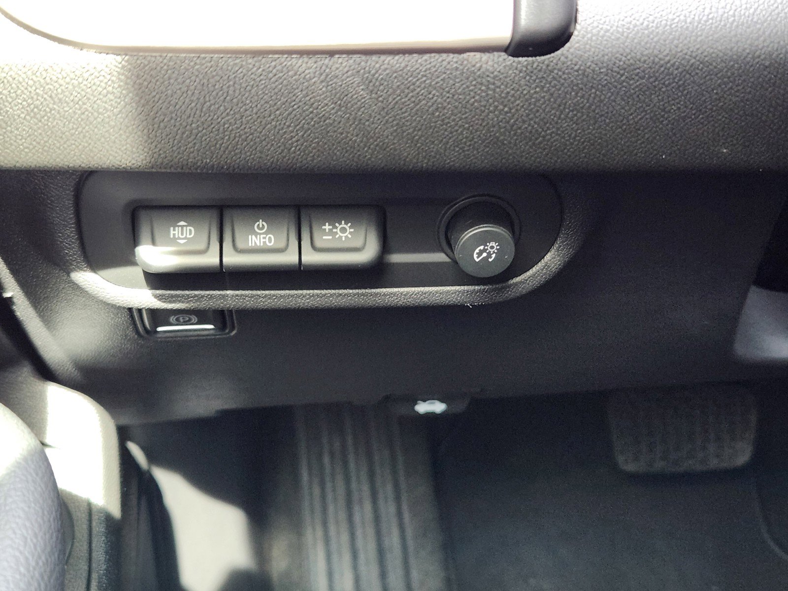 Used 2024 GMC Terrain Denali w/ Denali Premium Package image 19