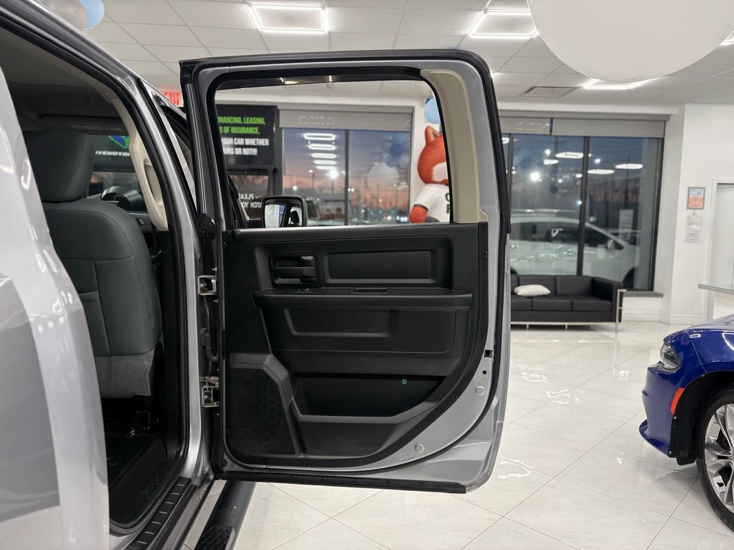 Used 2019 RAM 1500 Express w/ Wheel & Sound Group image 35