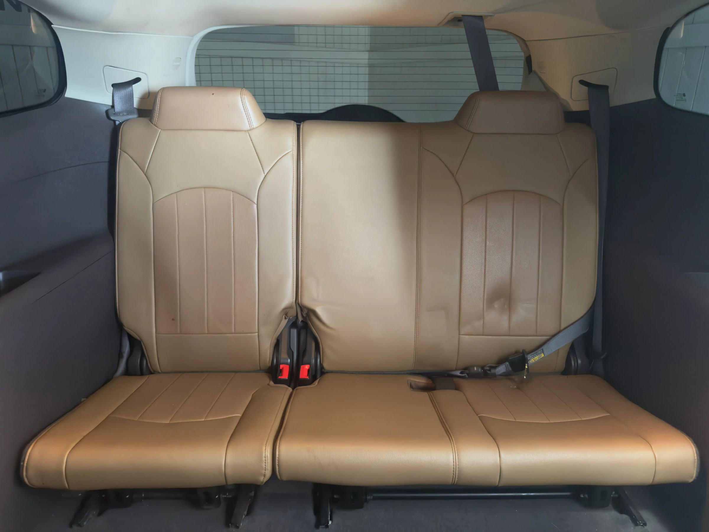 Used 2015 Buick Enclave Leather FWD image 13