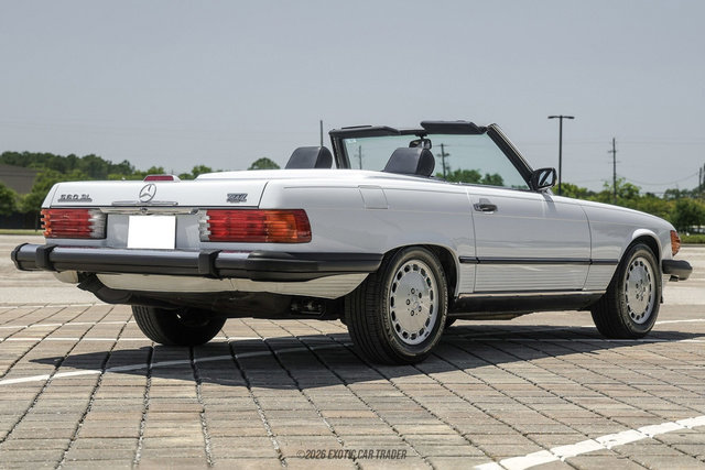 Used 1988 Mercedes-Benz 560 SL image 6