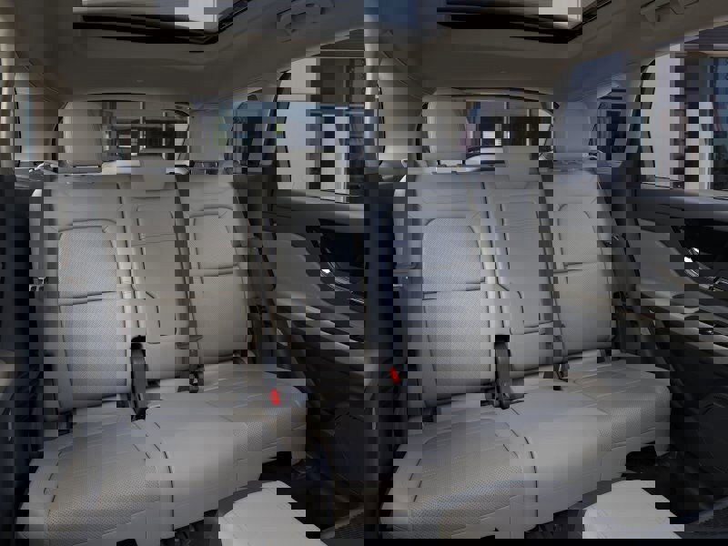 New 2025 Lincoln Corsair Grand Touring w/ Equipment Group 302A image 33