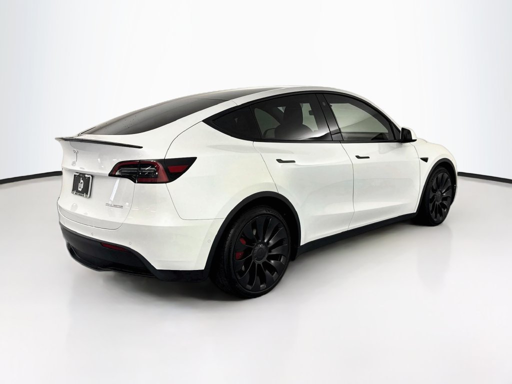 Used 2022 Tesla Model Y Performance AWD/4WD image 5