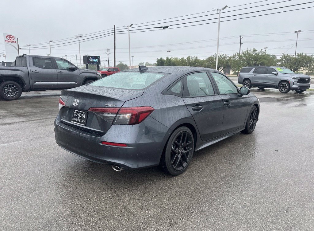 Used 2025 Honda Civic Sport image 3