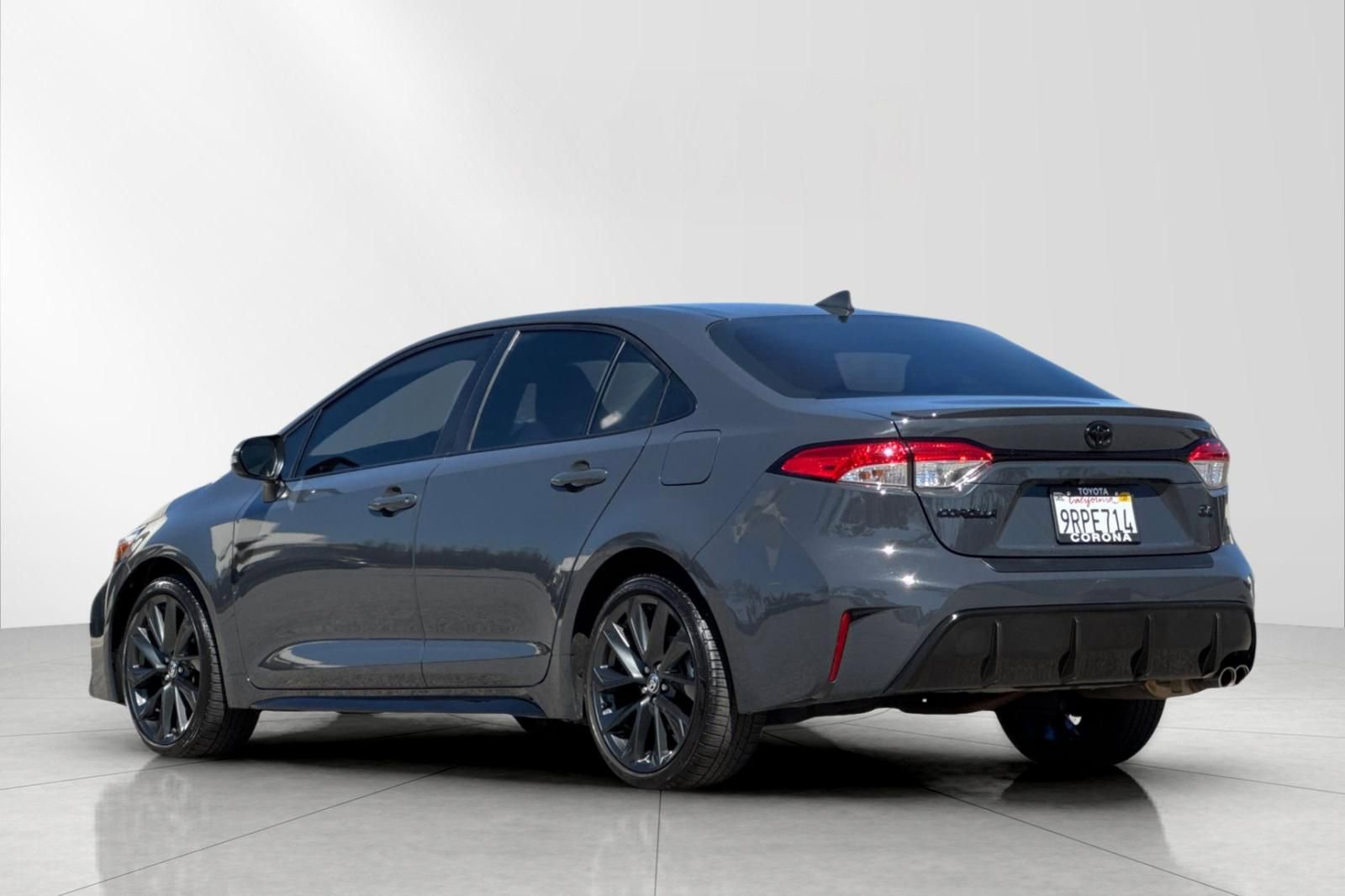 Used 2025 Toyota Corolla SE image 6