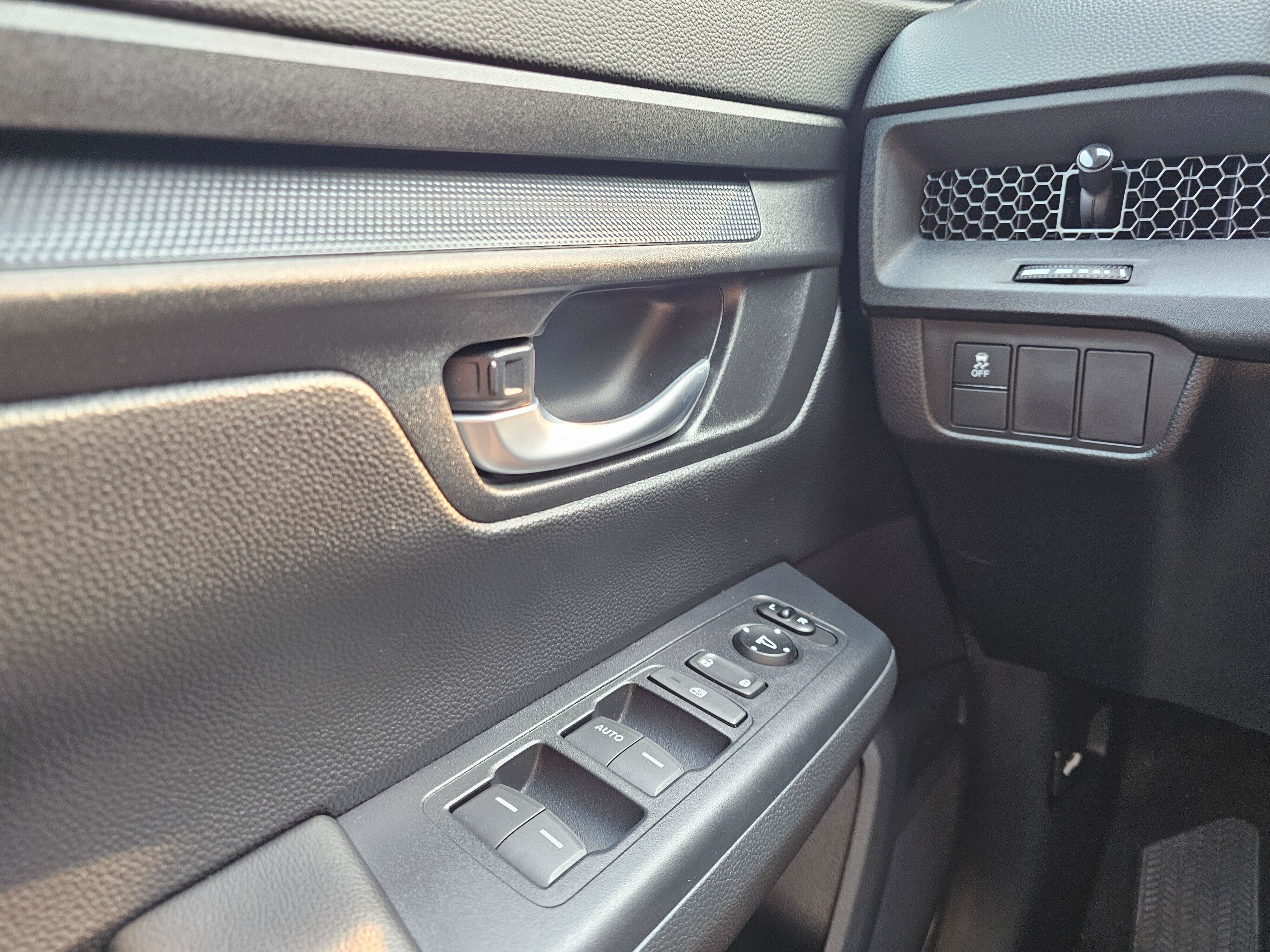Used 2023 Honda CR-V LX image 30
