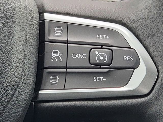 Certified 2024 Jeep Compass Limited image 34