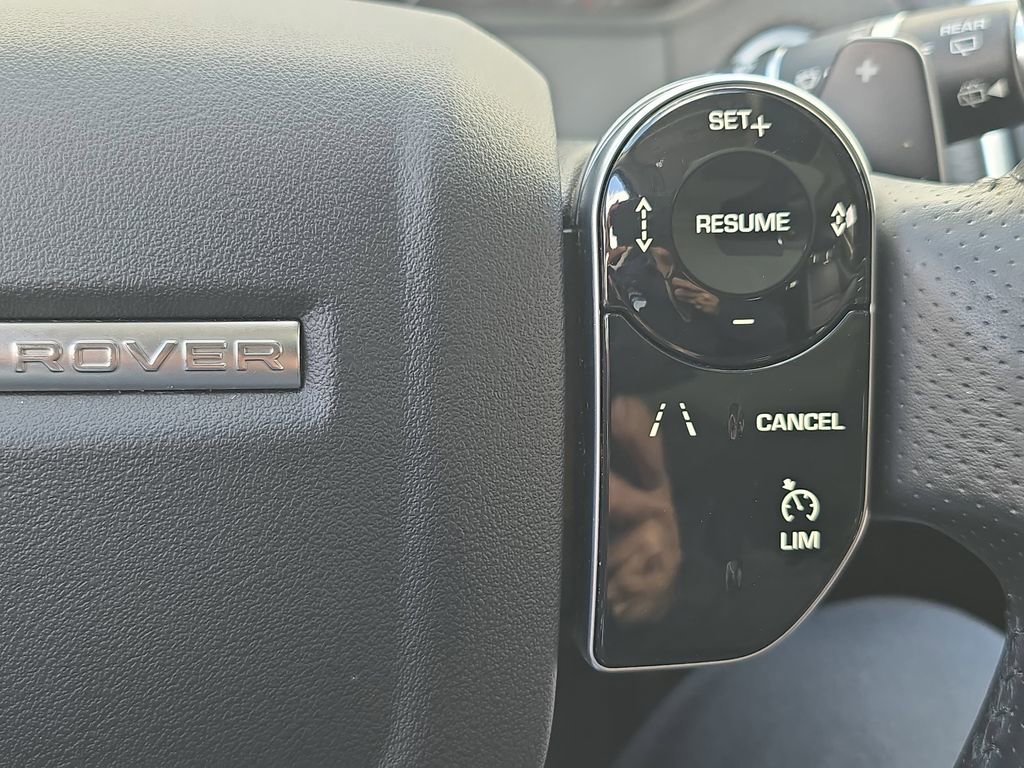 Used 2019 Land Rover Range Rover Velar S image 21