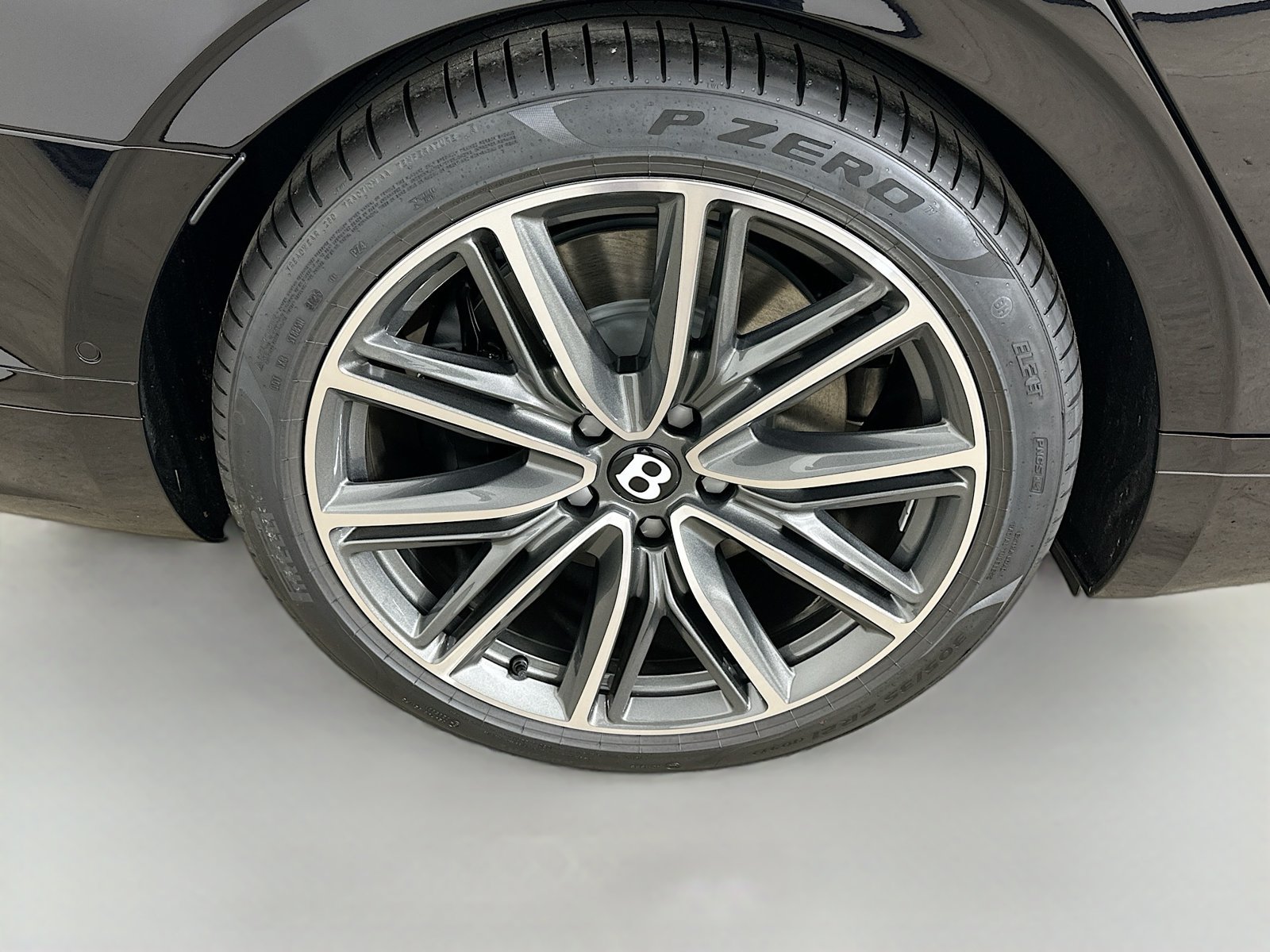 New 2026 Bentley Flying Spur V8 AWD/4WD image 55