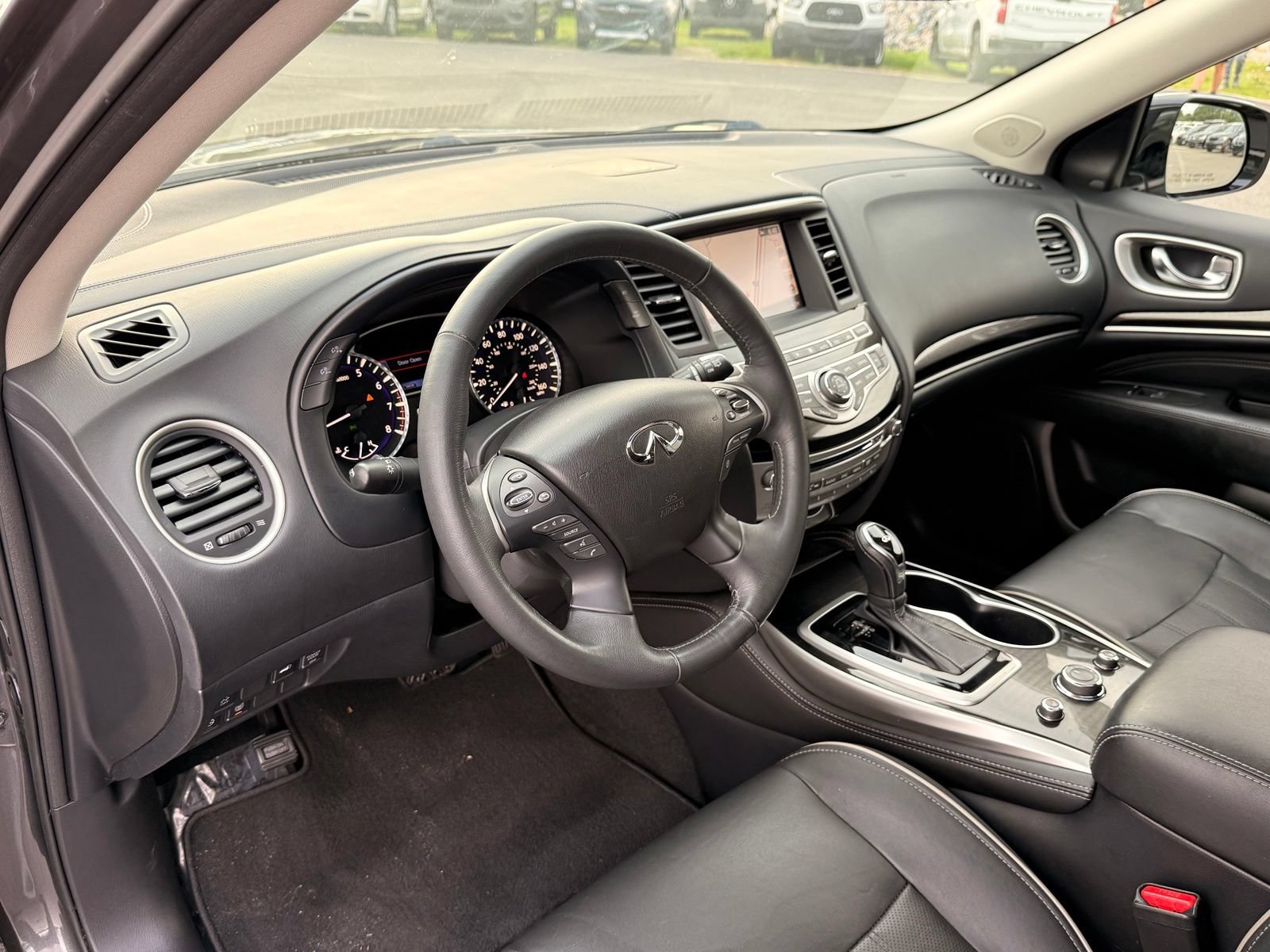 Used 2017 INFINITI QX60 Luxe w/ Premium Plus Package AWD/4WD image 17