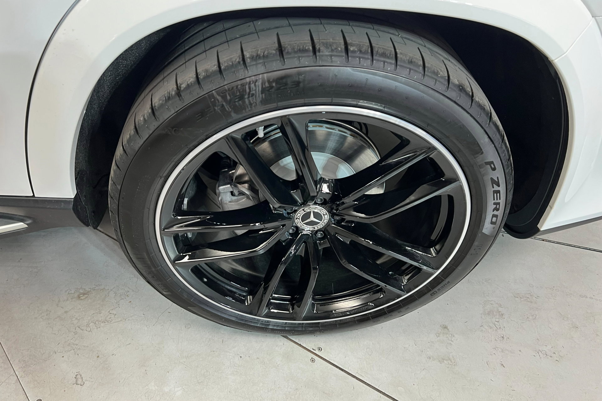 New 2026 Mercedes-Benz GLS 580 4MATIC image 24
