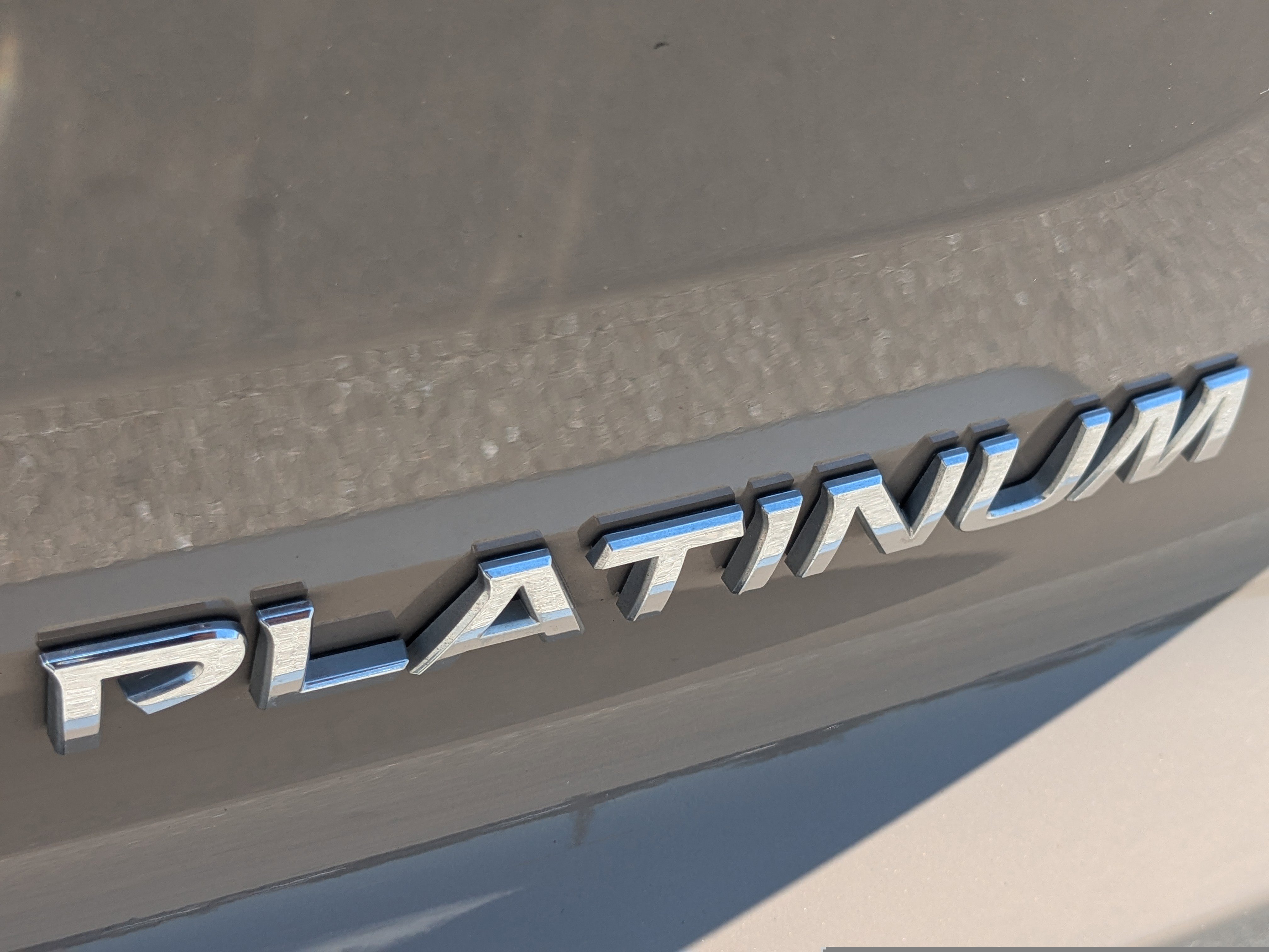 Used 2024 Nissan Pathfinder Platinum FWD image 13