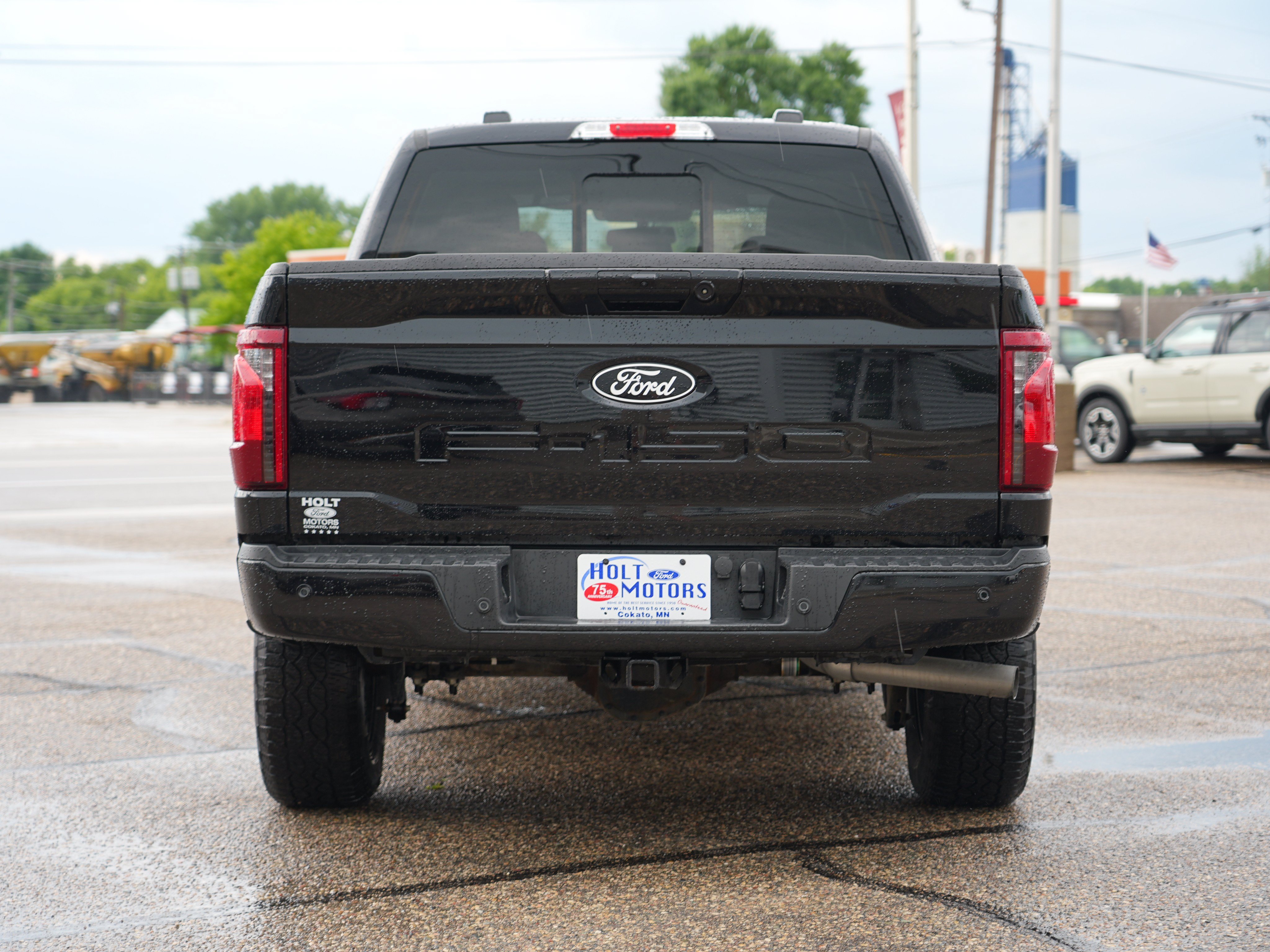 Used 2025 Ford F150 XLT w/ Equipment Group 302A MID AWD/4WD image 4
