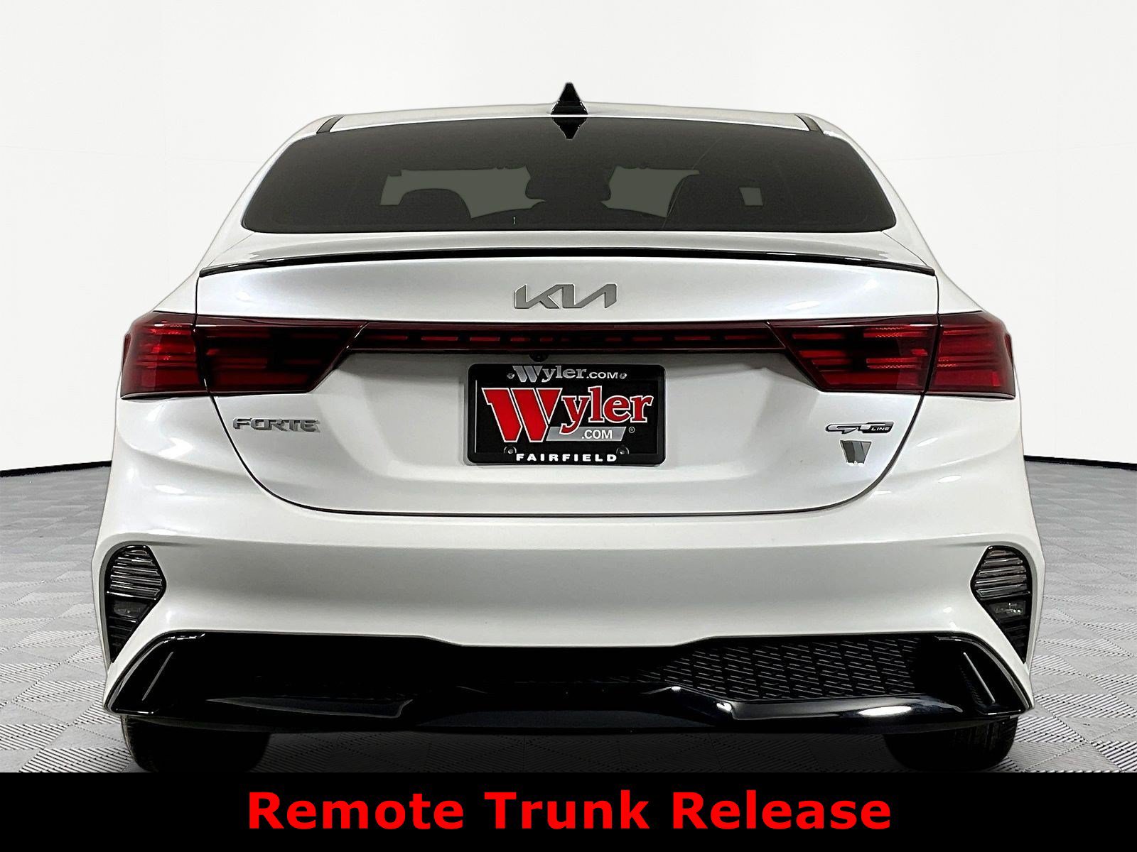 Used 2024 Kia Forte GT-Line w/ GT-Line Premium Package FWD image 5