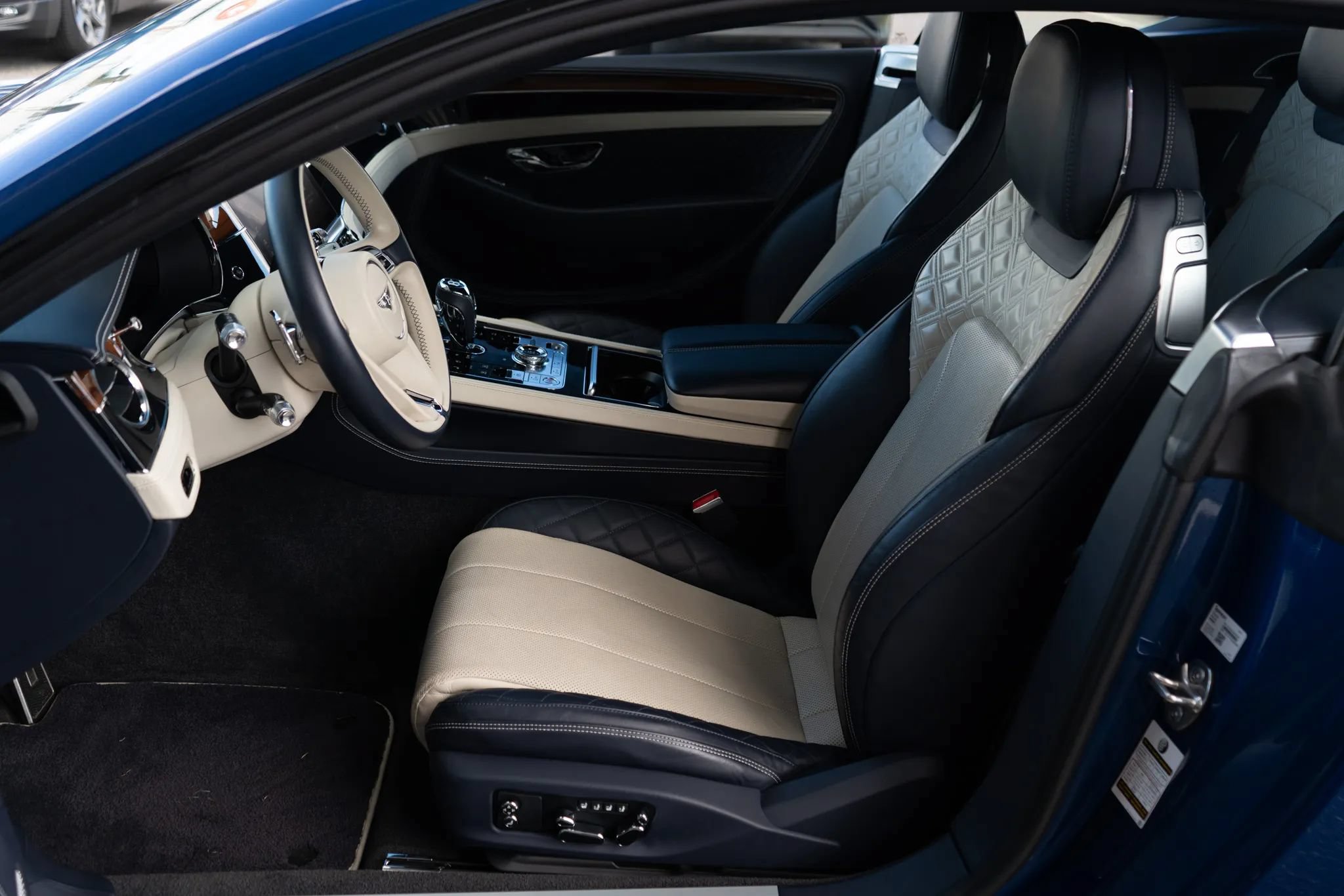 Used 2020 Bentley Continental GT AWD/4WD image 14