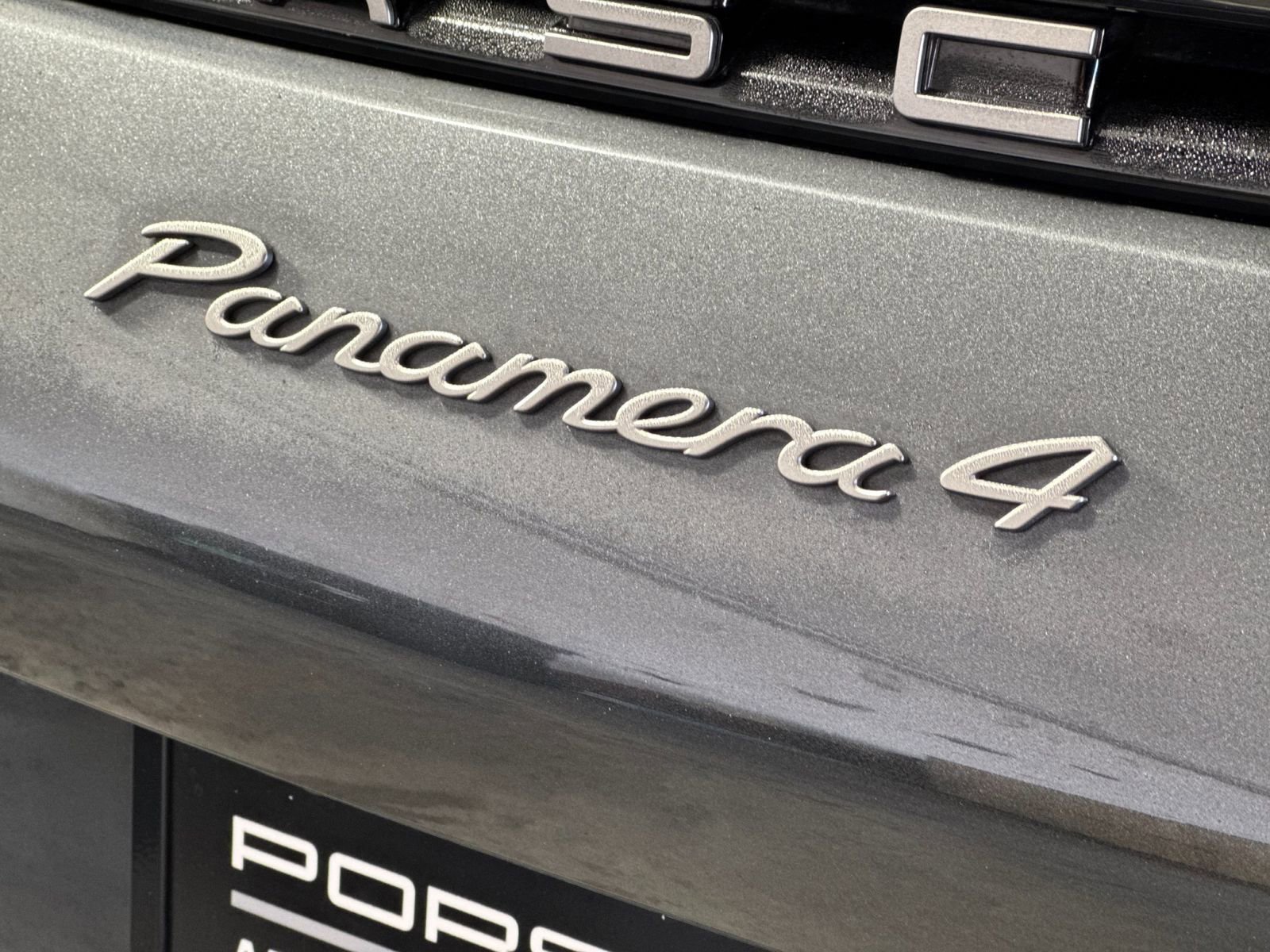 Certified 2022 Porsche Panamera 4 Platinum Edition image 33