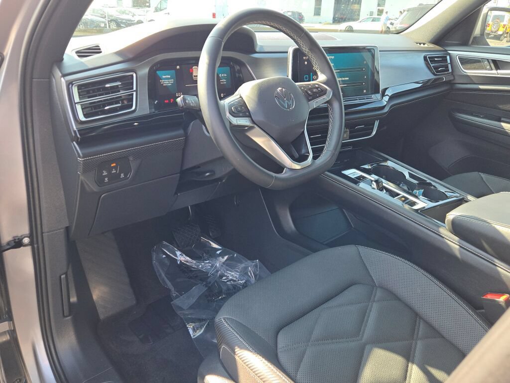 Used 2024 Volkswagen Atlas Cross Sport SE w/ Panoramic Sunroof Package AWD/4WD image 30