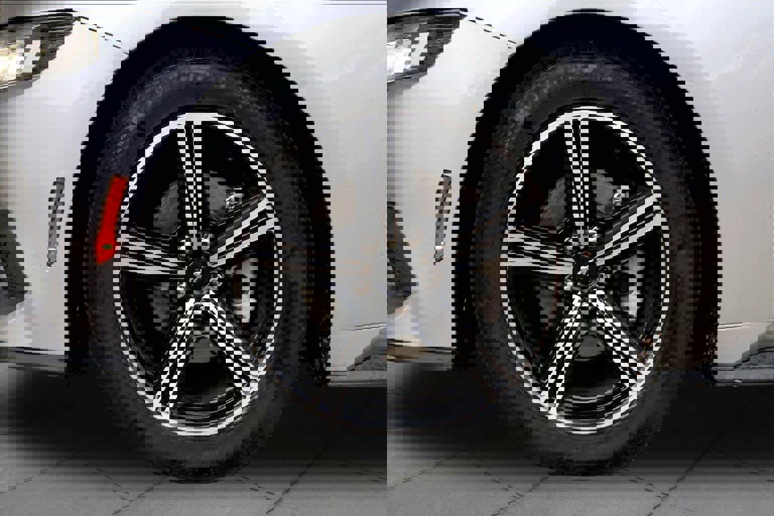 Used 2024 Ford Mustang Premium RWD image 9