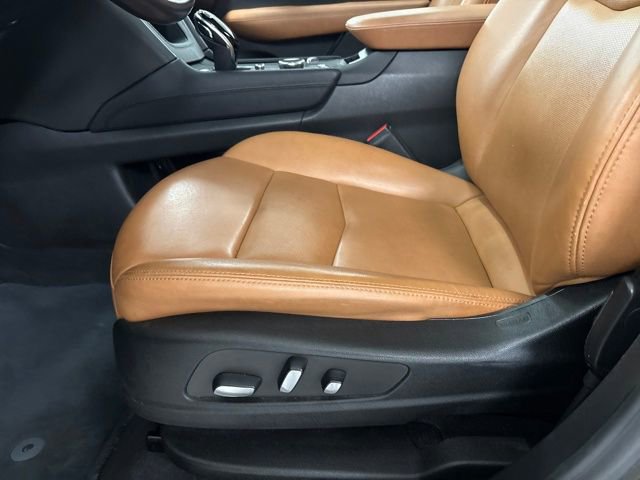 Used 2022 Cadillac XT5 Premium Luxury image 11