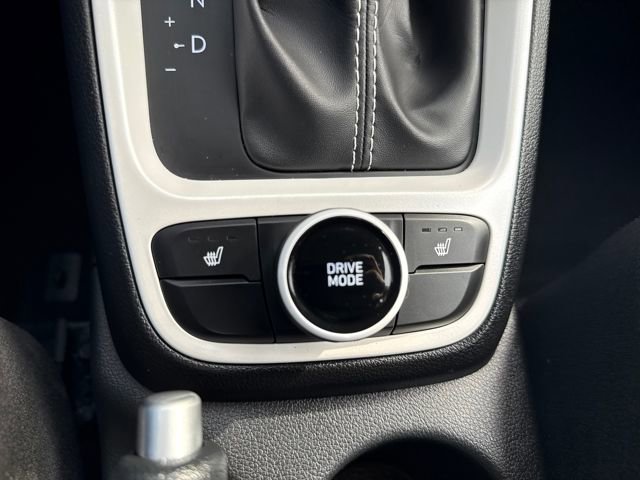 Certified 2025 Hyundai Venue Limited image 29