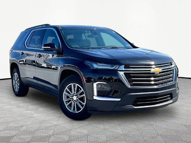 Used 2023 Chevrolet Traverse LT AWD/4WD image 1