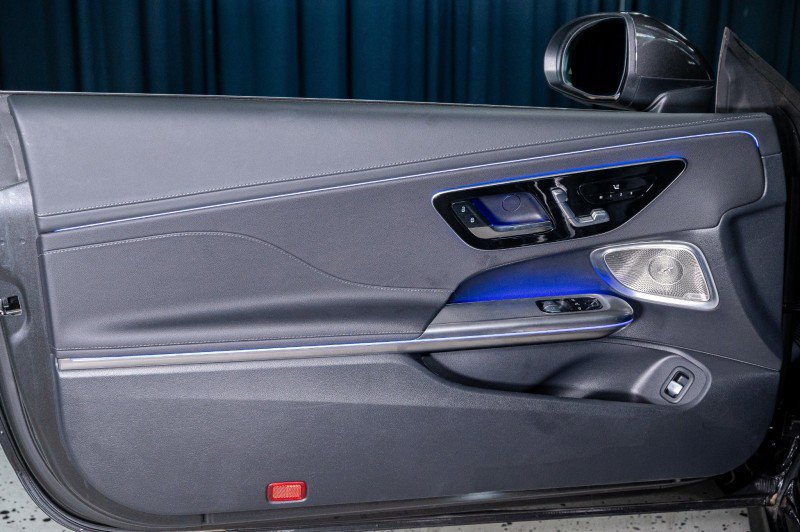 Used 2025 Mercedes-Benz CLE 300 4MATIC Coupe image 12