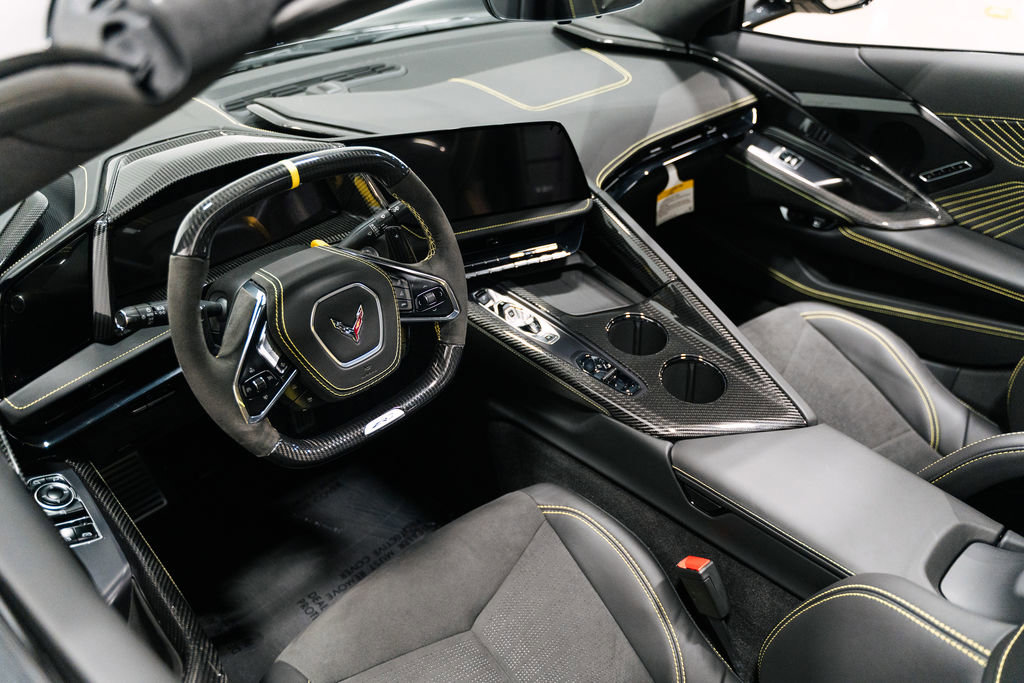 Used 2026 Chevrolet Corvette ZR1 w/ ZR1 Carbon Fiber Aero Package image 7