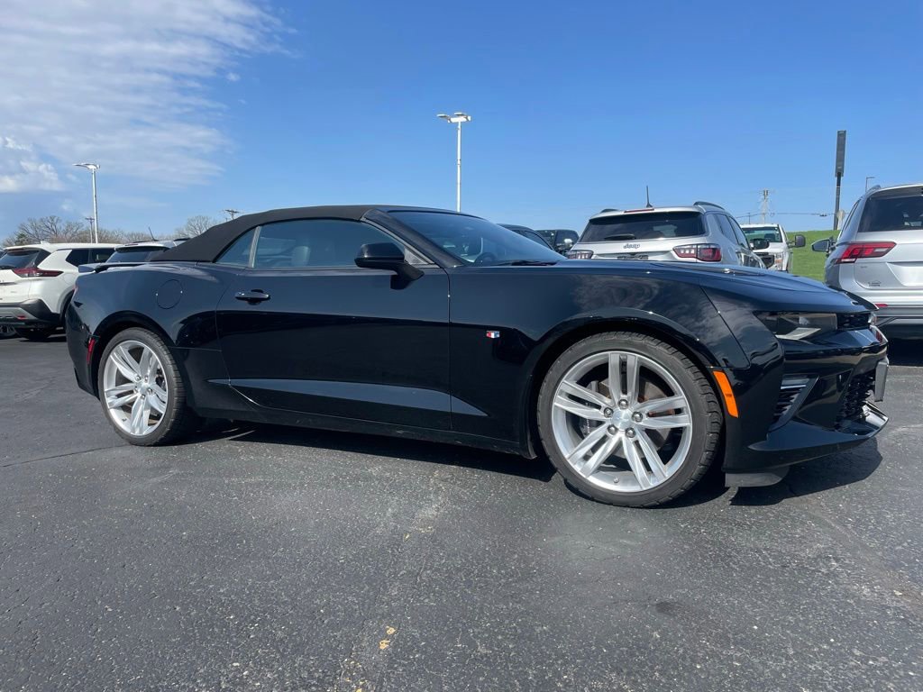 Used 2017 Chevrolet Camaro SS RWD image 3