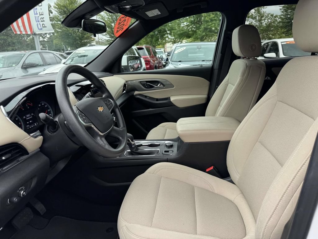 Used 2023 Chevrolet Traverse LS w/ Safety Package AWD/4WD image 18