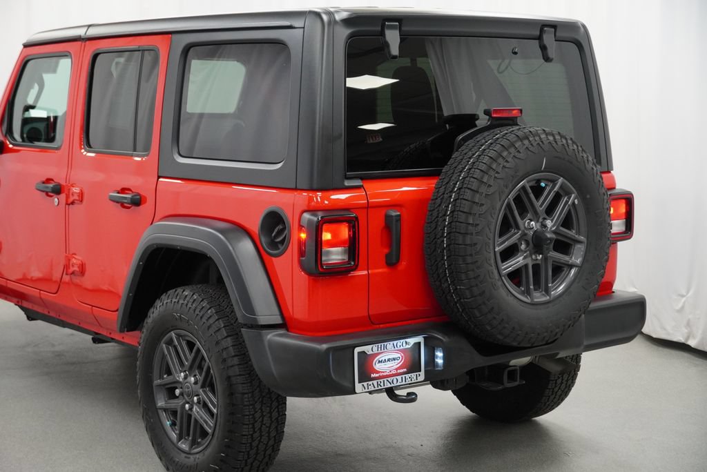 Used 2024 Jeep Wrangler Unlimited Sport AWD/4WD image 13