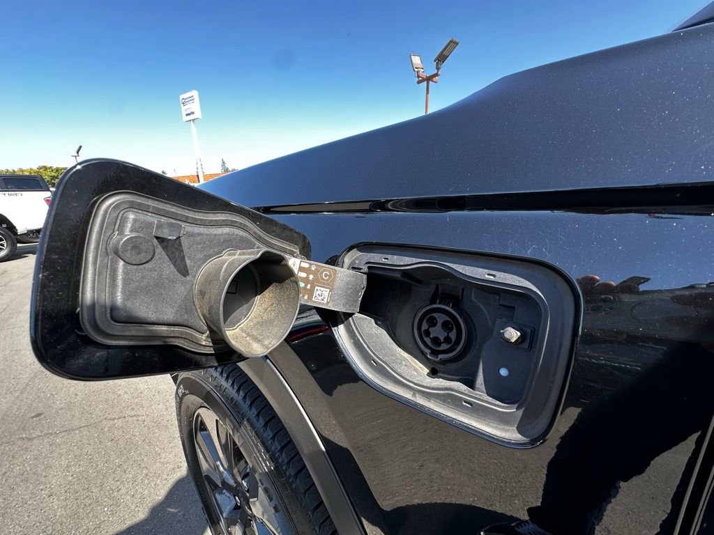Used 2022 Jeep Grand Cherokee Limited 4xe AWD/4WD image 2