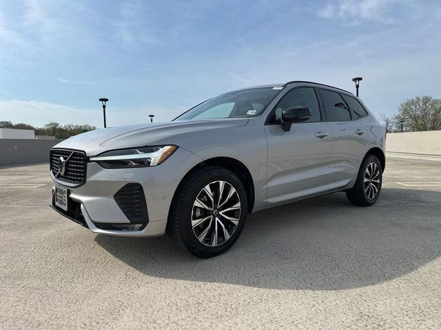 Certified 2023 Volvo XC60 B5 Plus w/ Climate Package AWD/4WD image 4