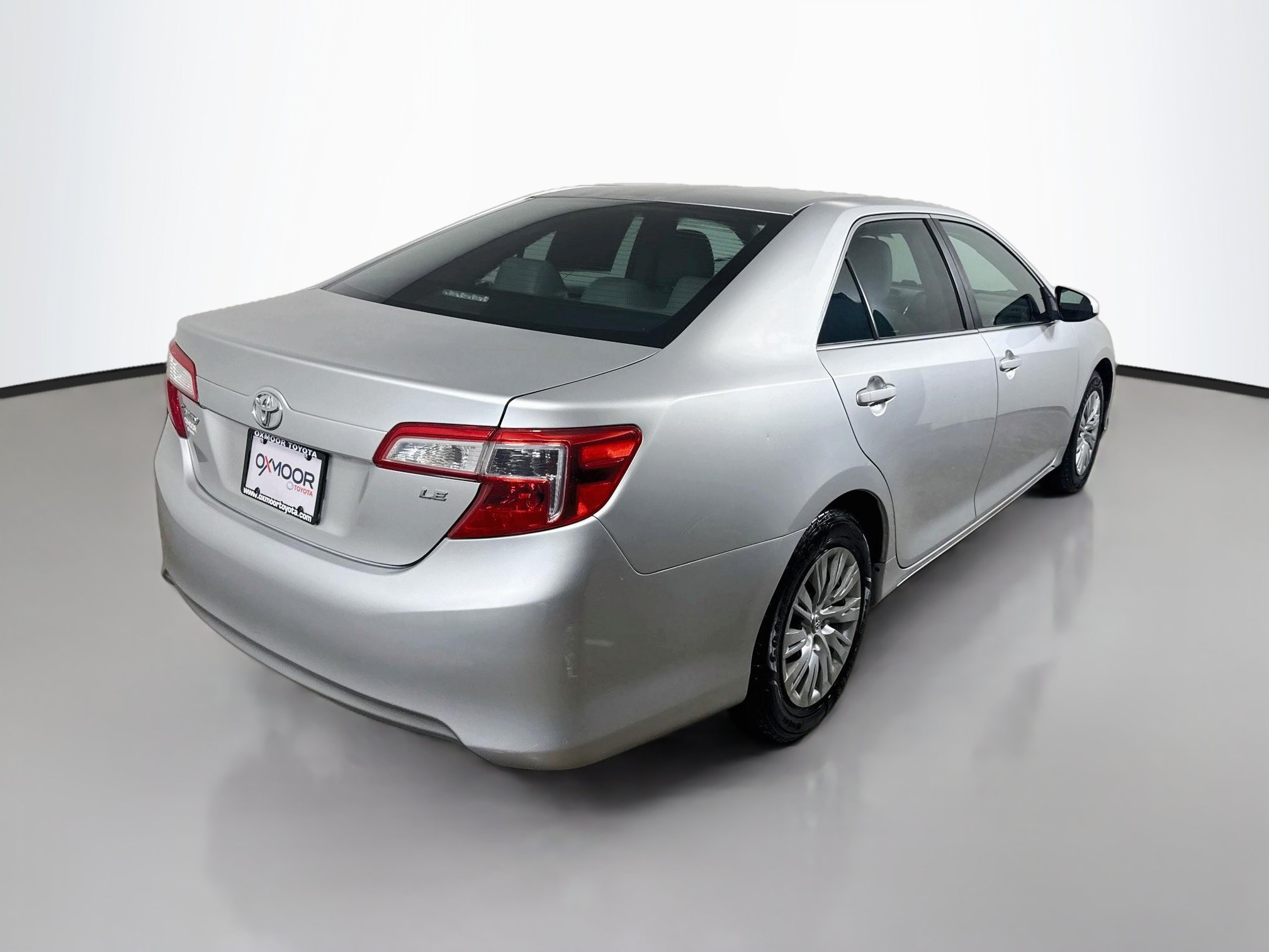 Used 2013 Toyota Camry LE FWD image 7