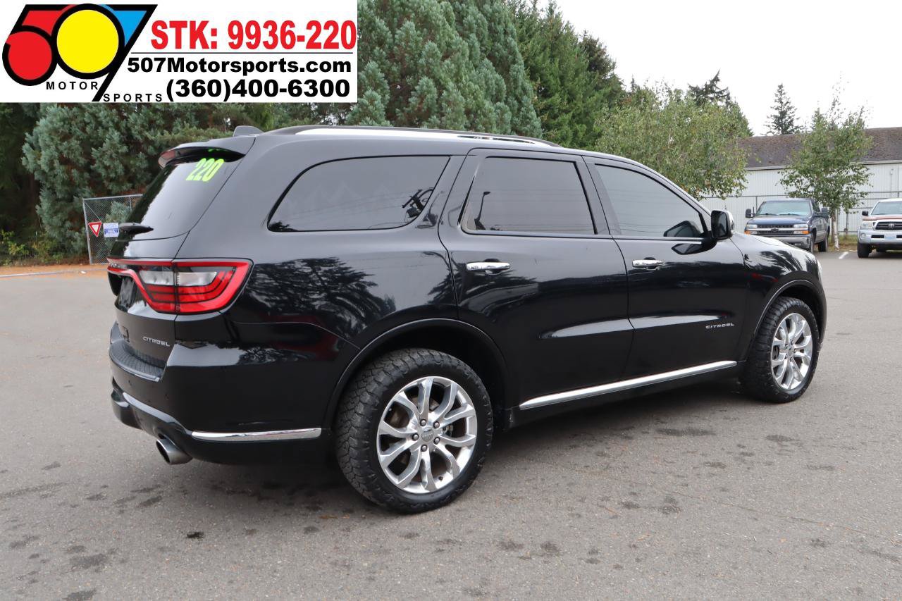 Used 2017 Dodge Durango Citadel w/ Premium Entertainment Group AWD/4WD image 7