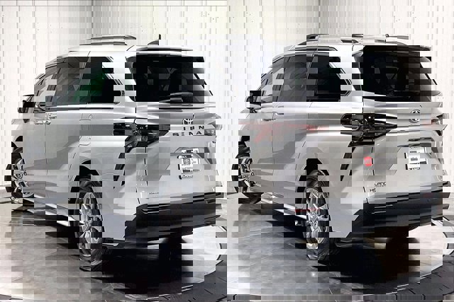 Certified 2024 Toyota Sienna XLE image 13